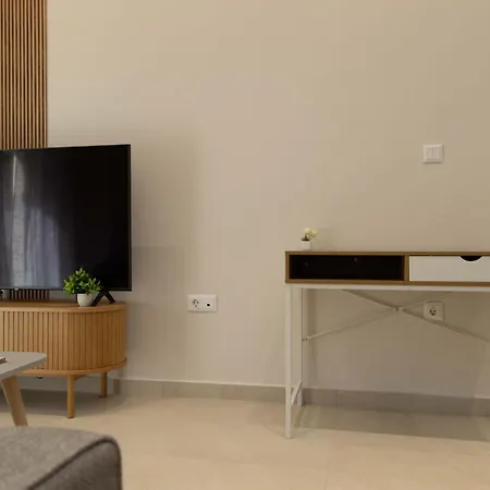 Skg High End سالونيك