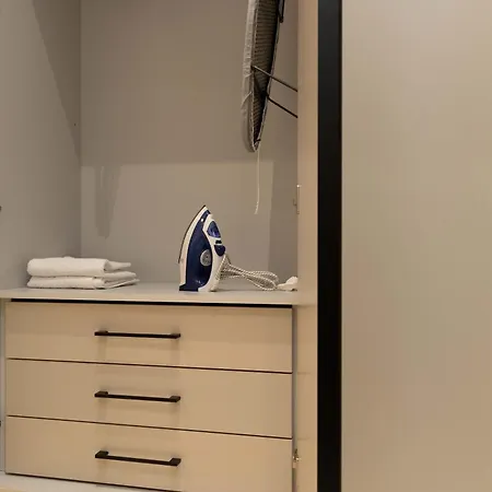 Skg High End سالونيك